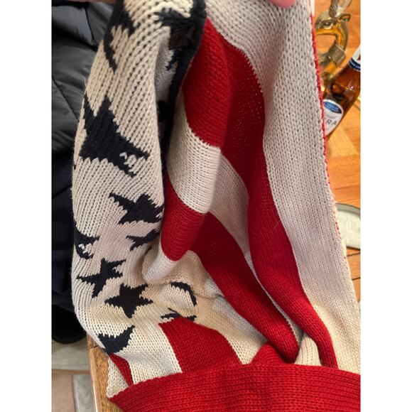 The Limited get in the loop American flag infinity scarf - Picture 3 of 3